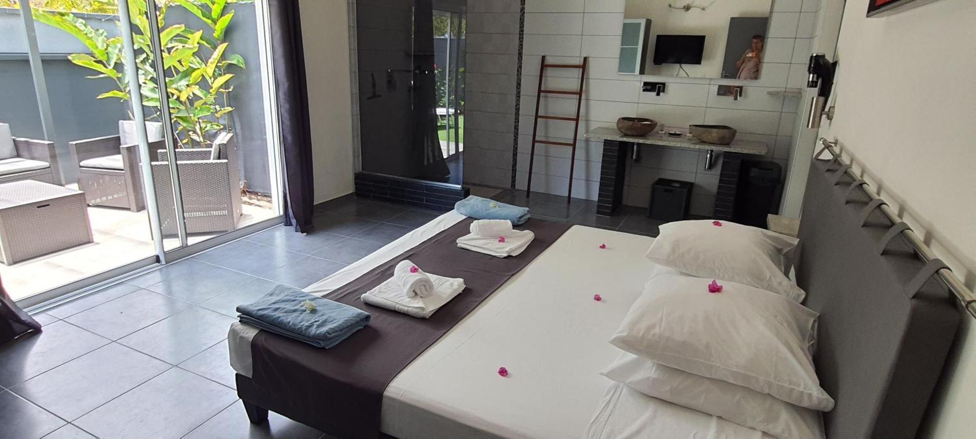 Villa Orchidee Vue Mer Piscine &Spa - V. Ciel&Mer Сен Франсоа Екстериор снимка